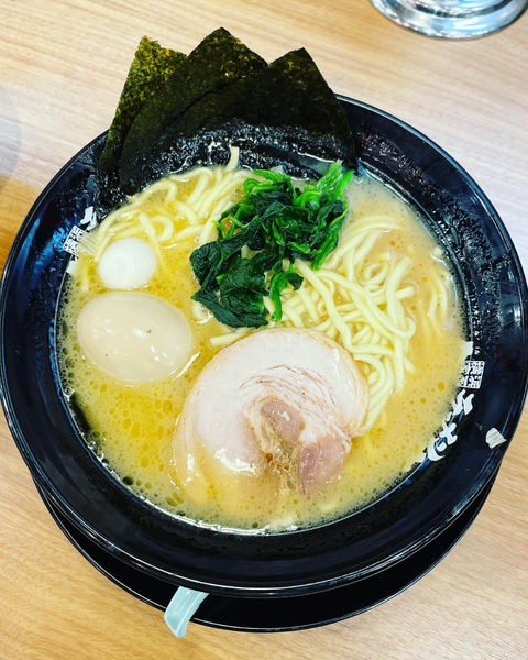 「味玉ラーメン」@町田商店 宮益坂店の写真