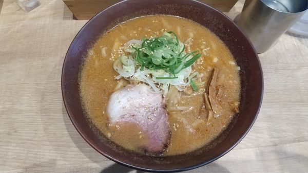 「赤味噌ラーメン950円」@九段下 中路の写真
