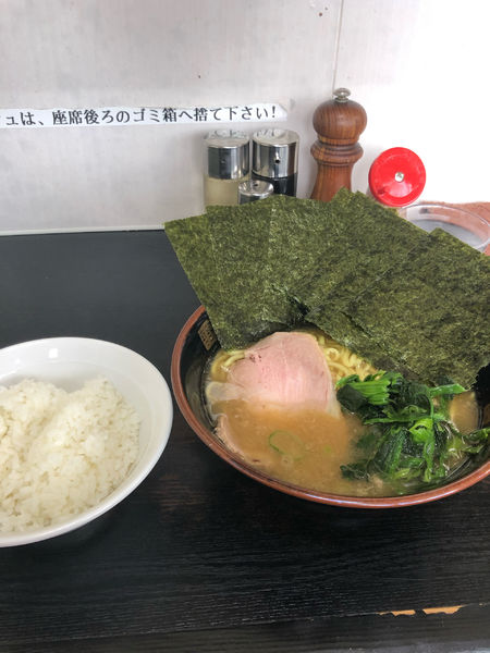 「ラーメン　のり　ライス　900円」@雷家の写真