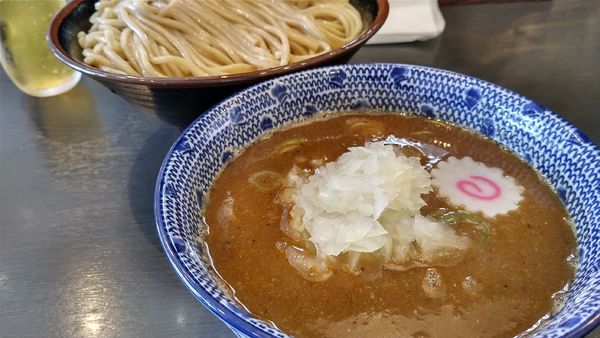 「厚つけ麺（大盛）＋玉ねぎ＋辛味」@つけ麺ながおかの写真