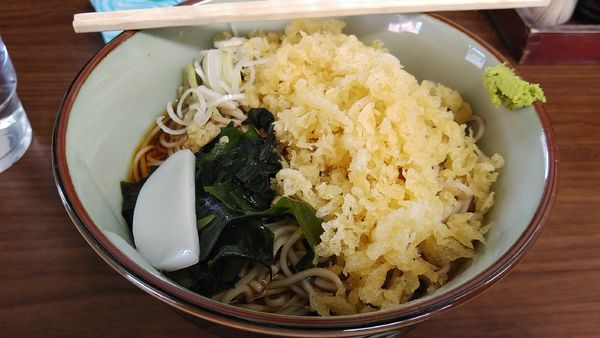 「冷やしたぬき蕎麦」@文殊 志村三丁目駅店の写真