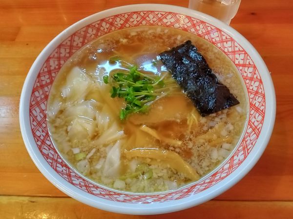 「わんたんそば」@支那そば 晴弘の写真