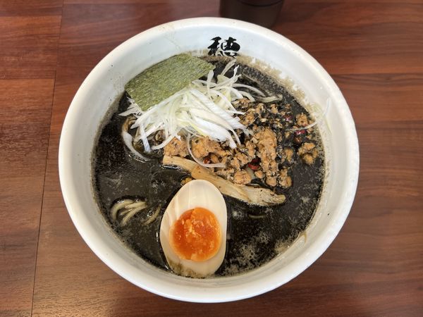 「期間限定　黒胡麻味噌らーめん880円」@麺処 穂し乃の写真