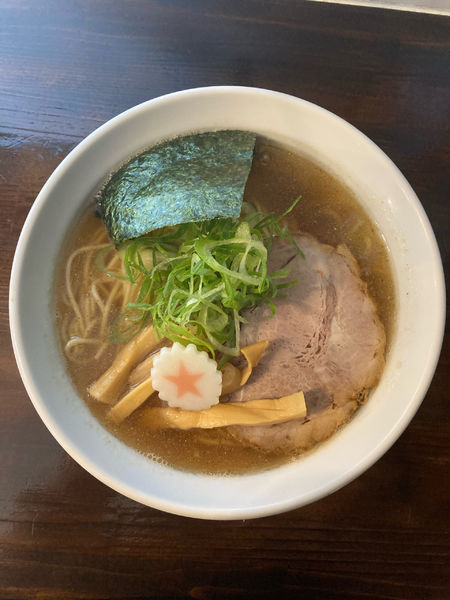 「あっさり煮干中華そば」@麺場 新 ARATAの写真