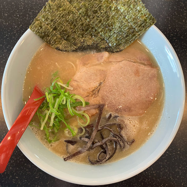 「とんこつラーメン」@ラーメン 襲来の写真