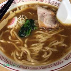 ラーメン(600円)