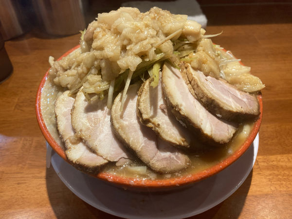 「大盛ラーメン(アブラカラメ)+豚増し+ネギ」@らーめん バリ男 大森店の写真