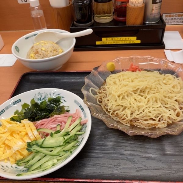 「冷やし中華＋半チャーハン」@熱烈中華食堂 日高屋 東武練馬店の写真