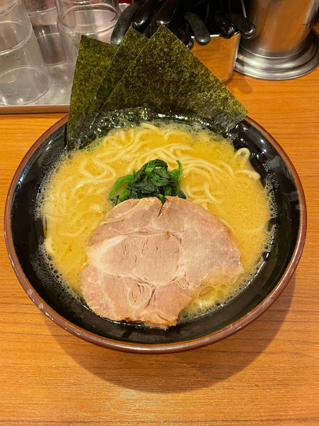 「ラーメン並(750円)」@横浜家系ラーメン まくり家 川崎店の写真