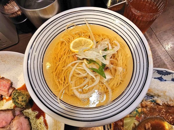 「のどぐろ煮干to塩 焼きたてチャーシュー麺、など」@八咫烏の写真