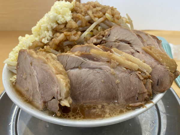 「豚ラーメン」@ラーメン荘 おもしろい方へ 池田店の写真