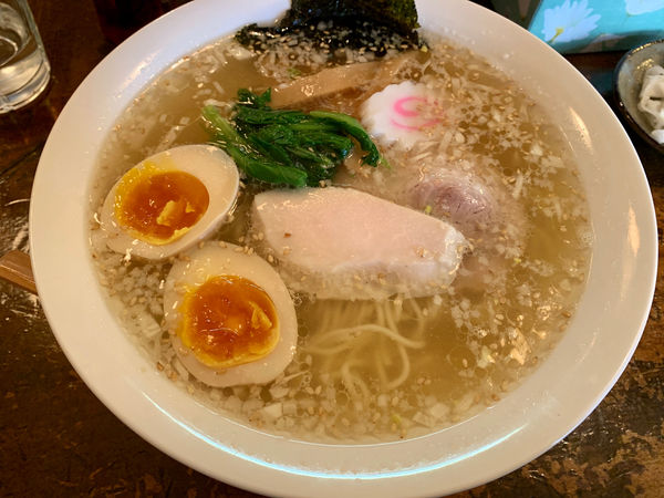 「塩ラーメン+味玉」@中華そば ほん田の写真