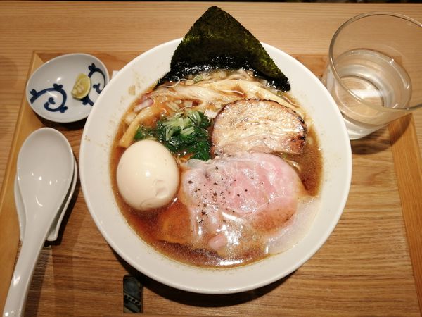 「熟成醤油の淡麗中華そば＋濃厚味玉」@おダシと銀しゃり 中華そば二兎の写真