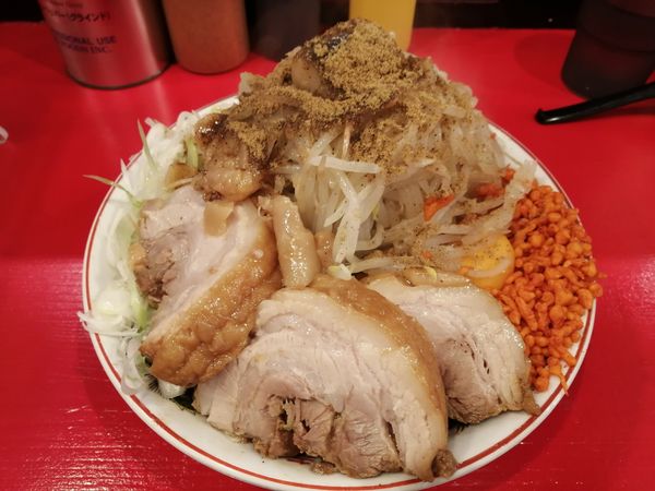 「まぜそば(小)＋豚ダブル」@ラーメン鷹の目 北千住店の写真