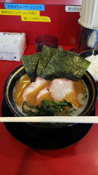 「チャーシューメン+ライス🍚」@家系ラーメン 熊田家の写真