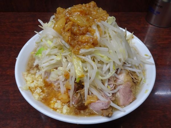 「小ラーメン（750円）ヤサイニンニクアブラ」@ラーメン二郎 めじろ台店の写真