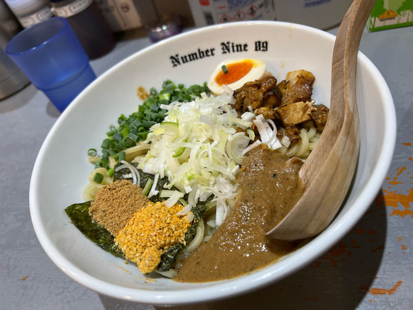 「まぜそば」@麺Dining Number Nine 09の写真