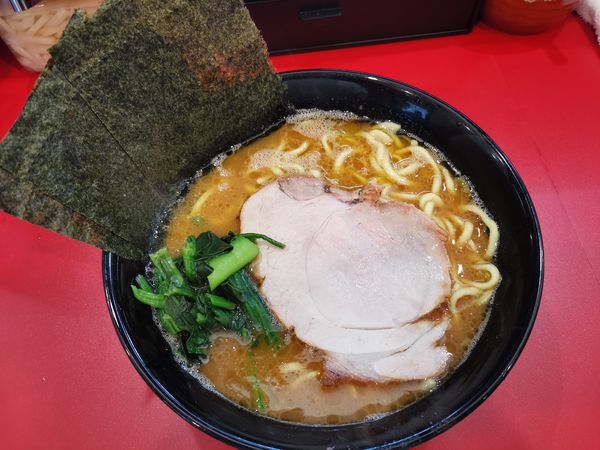 「ラーメン並」@杉田家 千葉駅前店の写真