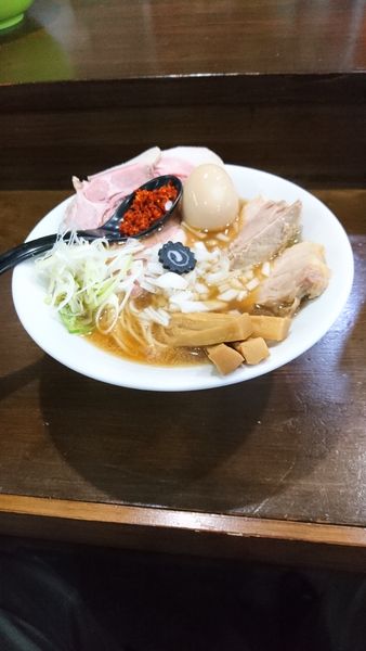 「全部のせ丸鶏中華そば(１０５０円)」@らーめん 虎テツの写真
