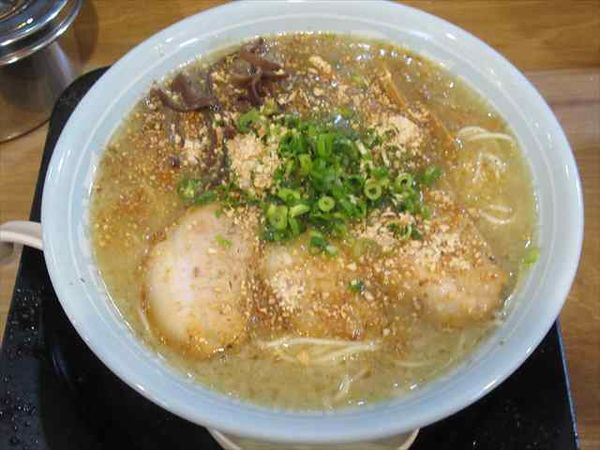 「ラーメン（800円）」@天外天 本店の写真