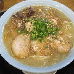 ラーメン（800円）