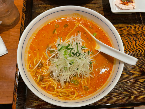 「坦々麺」@北京飯店 グランエミオ所沢店の写真