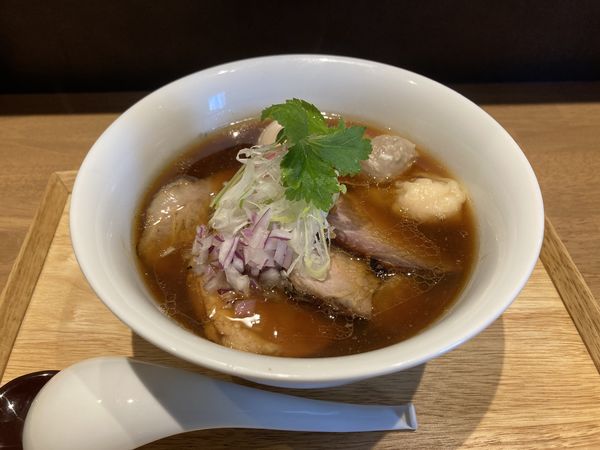 「特製醤油らぁ麺」@らぁ麺や 嶋の写真