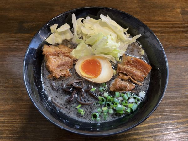 「黒 特製角煮」@TONKOTSU MANIの写真