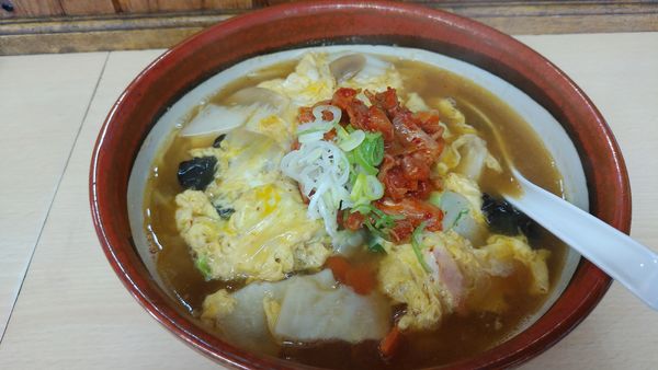 「豚玉キムチらーめん」@中華料理 湯湯亭の写真