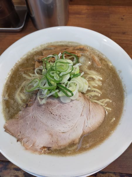 「濃厚煮干ラーメン」@煮干し中華そば 小松屋の写真