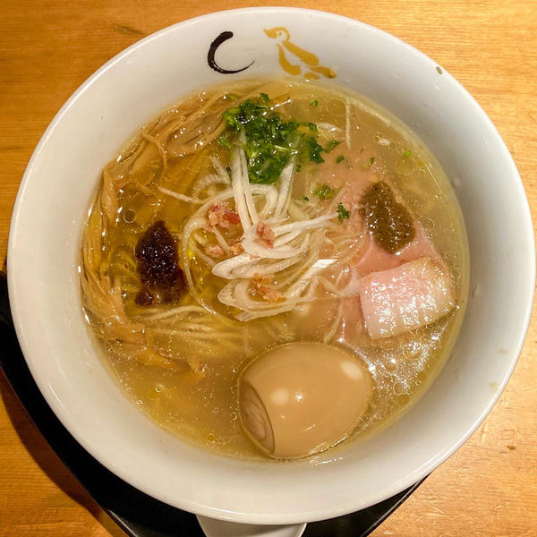 「味玉塩そば ¥1,100」@SOBAHOUSE 金色不如帰 新宿御苑本店の写真