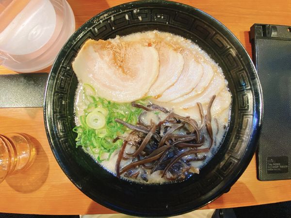 「チャーシューメン:950円, 替玉:10円」@元祖博多中州屋台ラーメン 一竜 国分寺店の写真