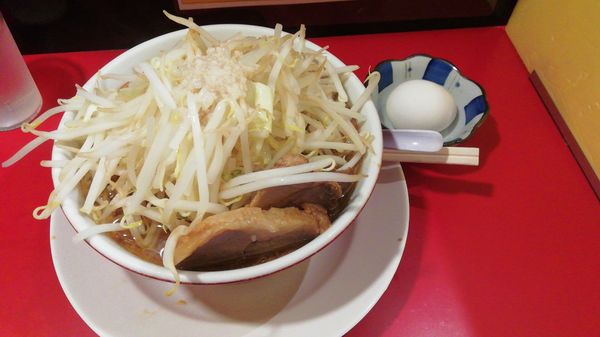 「ラーメン並200g¥730 ニンニク少し野菜脂ちょい増し」@ダントツラーメン 高松一番店の写真