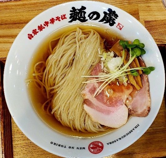 「冷やし煮干し中華そば」@自家製中華そば 麺の虜の写真