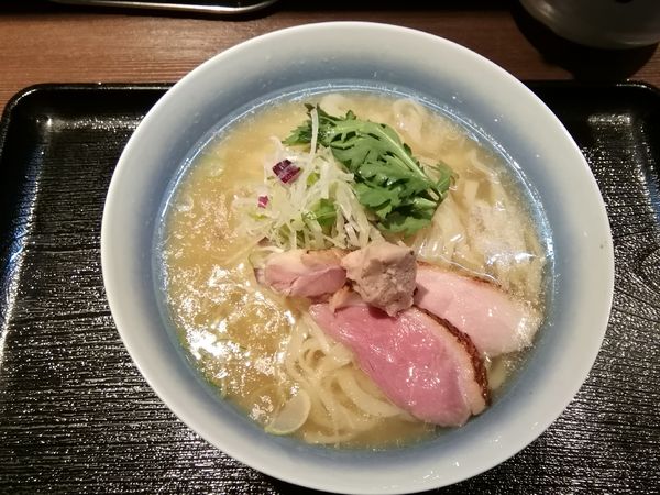 「鴨出汁中華蕎麦(塩)(900円)＋手揉み麺(100円)」@鴨出汁中華蕎麦 麺屋yoshikiの写真