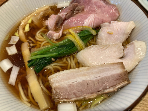 「醤油らーめん」@麺や 柚葉の写真