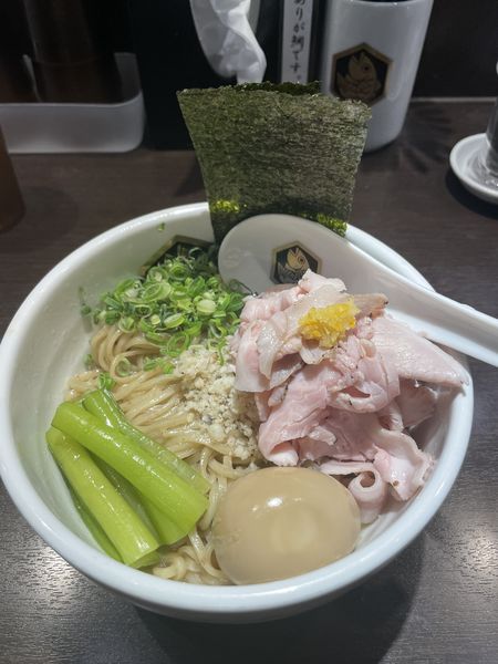 「特製濃厚真鯛油そば」@真鯛らーめん 麺魚 神保町店の写真