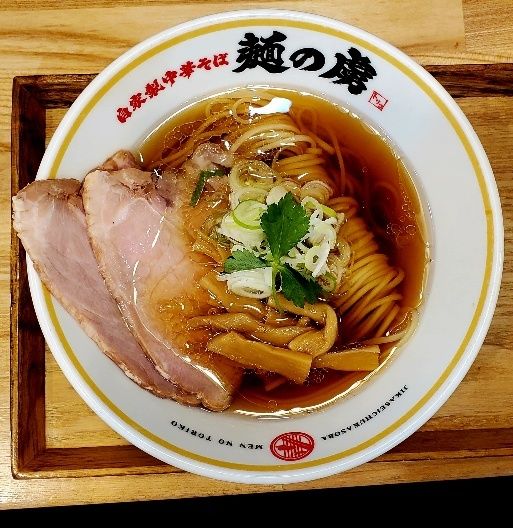 「淡麗煮干し中華そばハーフ」@自家製中華そば 麺の虜の写真