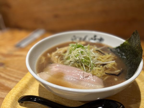 「焼き醤油らーめん 950円」@利尻らーめん 味楽 新横浜ラーメン博物館店の写真