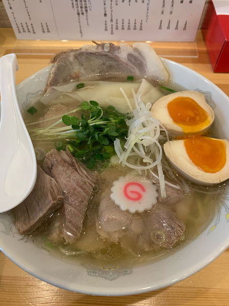 「チャーシュー麺塩(味玉)」@らぁ麺 友膳堂の写真