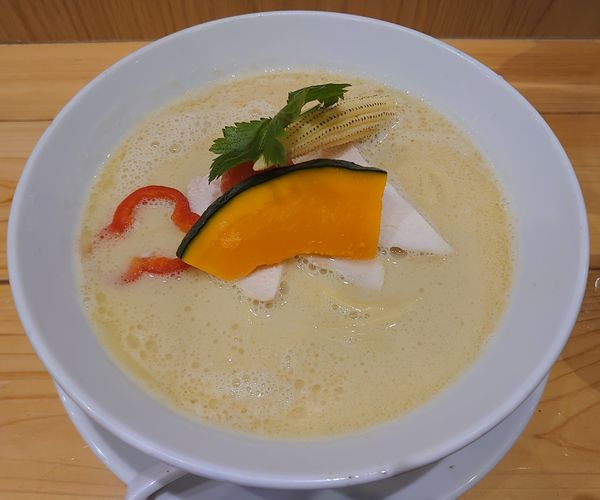 「鶏白湯soba(1000円)」@銀座 篝 アトレ浦和店の写真