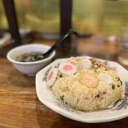 五目チャーハン 630円