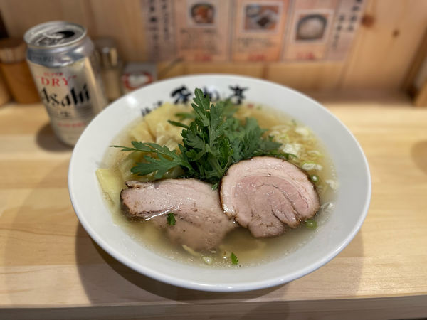 「本丸塩ら〜麺¥850、肉ワンタン¥250」@横濱 本丸亭 新橋店の写真