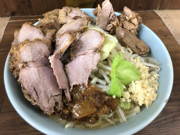 「小豚W」@ラーメン二郎 池袋東口店の写真