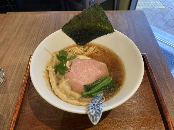 「Ra-men濃口醤油」@メンドコロ Kinariの写真