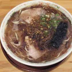 ラーメン（焼きニンニク入り）（550円）