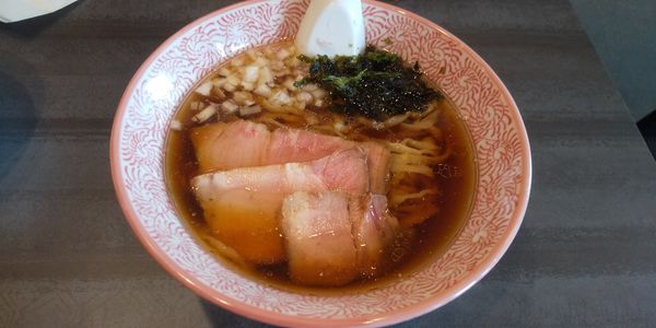 「淡麗煮干 手揉み麺」@麺や べらぼうの写真