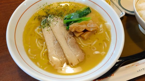 「鶏白湯　醤油らーめん」@三宝亭 安曇野店の写真