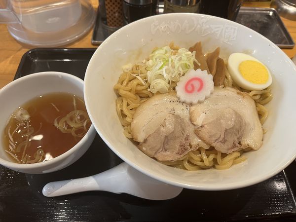 「嵐汁なしミニスープ付まぜそば」@らあめん花月嵐 浦和仲町店の写真