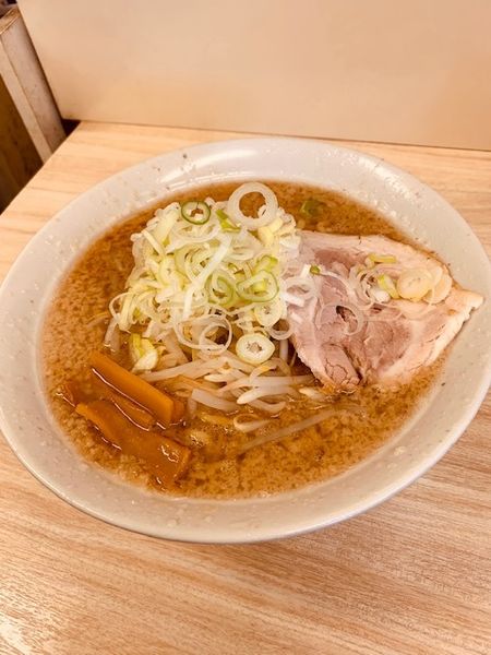 「ラーメン（中） 770円」@らーめん かづの写真